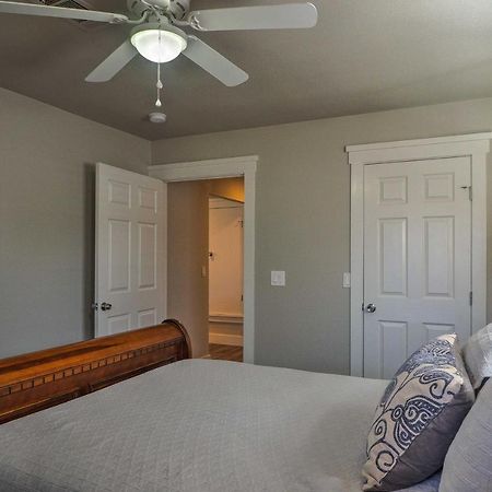 Cozy Home Blocks To Georgetown Square And Su! Екстер'єр фото