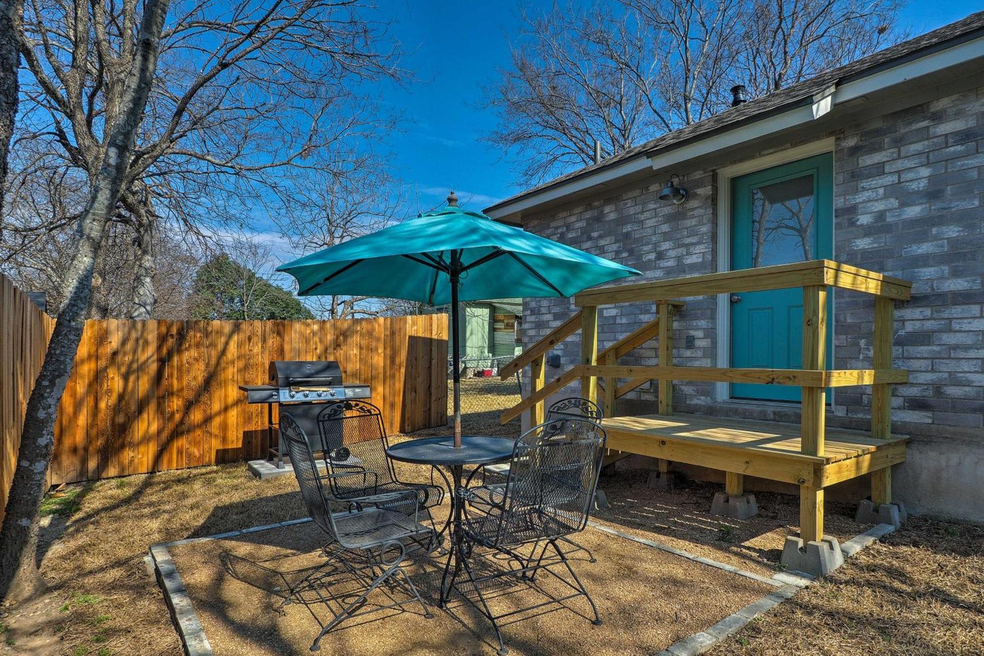 Cozy Home Blocks To Georgetown Square And Su! Екстер'єр фото