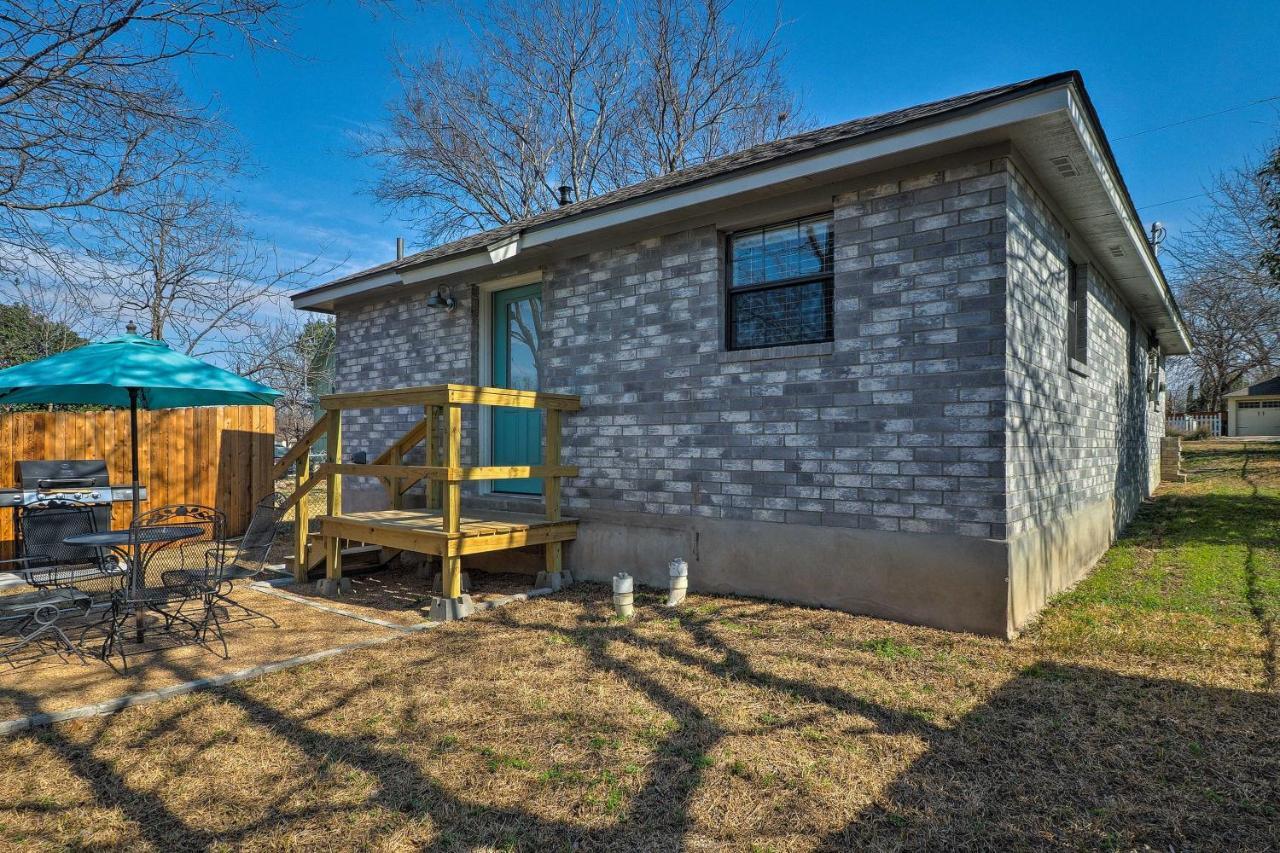 Cozy Home Blocks To Georgetown Square And Su! Екстер'єр фото